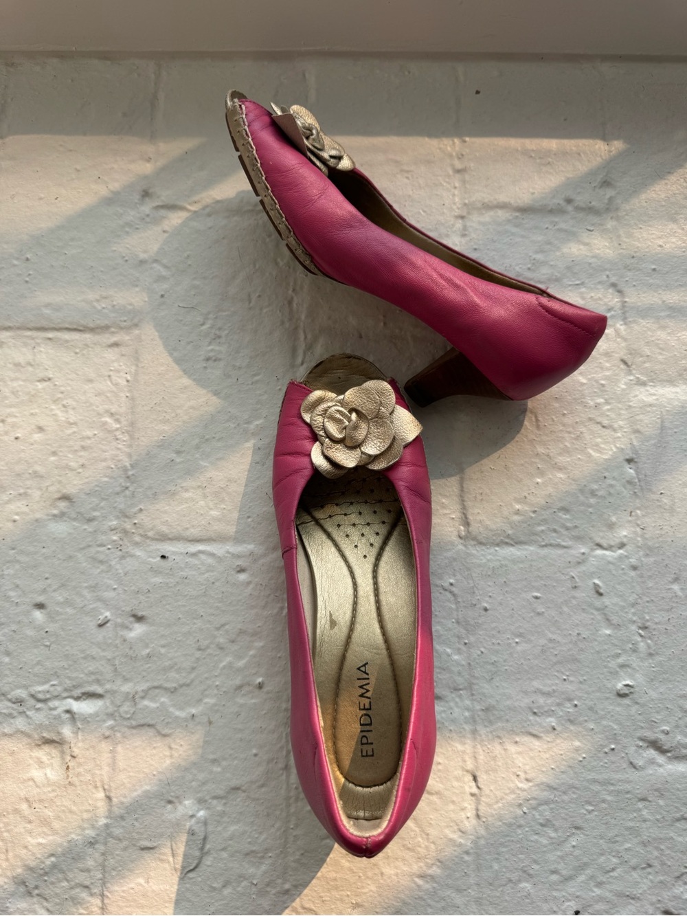 Hot pink leather peep toe kitten heel